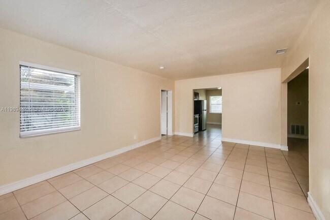 Photo - 1511 NE 205th Terrace