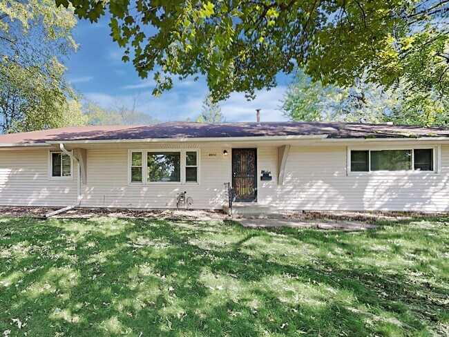 8013 Thomas Ave S - 8013 Thomas Ave S