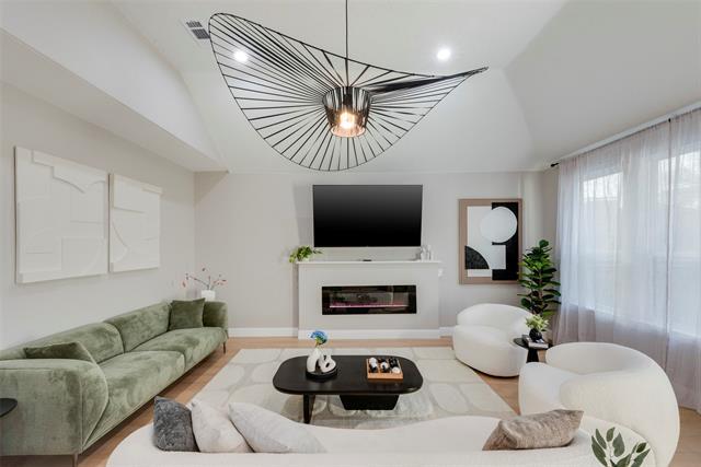 Photo - 529 Pebblecreek Dr