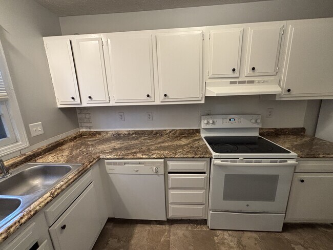 Photo - 201 Southway Garden Rd