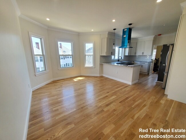 Photo - 258 Belmont St Unit 2