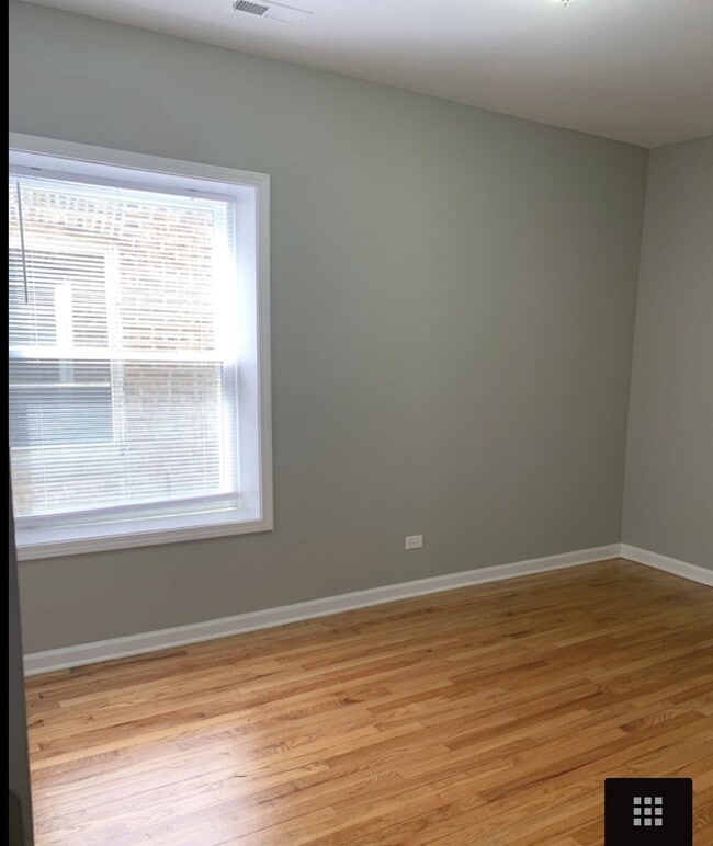 Bedroom - 8522 S Bennett Ave Unit #1