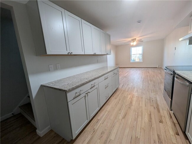 Photo - 420 Woodward Rd