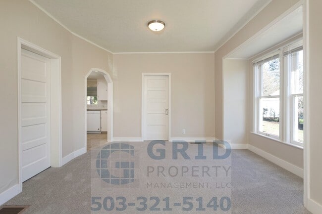 Two Bedroom Craftsman Home Available in th... - Two Bedroom Craftsman Home Available in th...