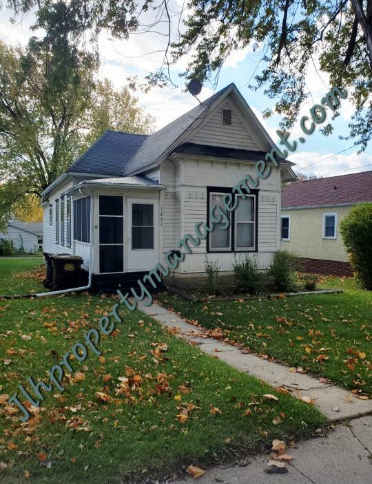 Building Photo - 1251 W Harrison St Rental