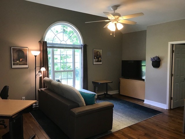 Photo - 930 Happy Valley Cir