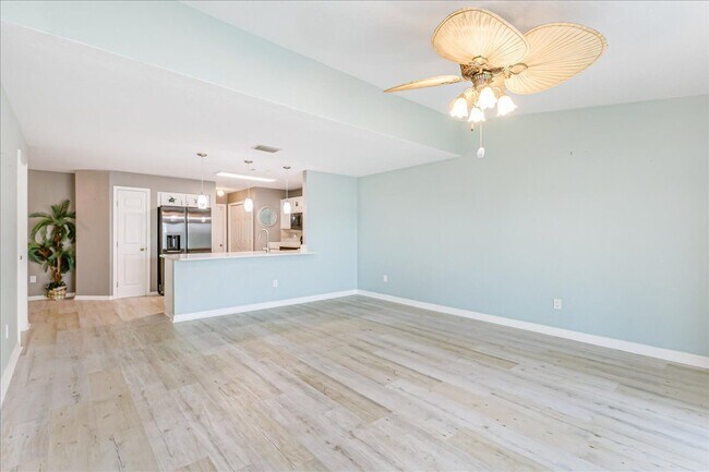 37 Sunset St
