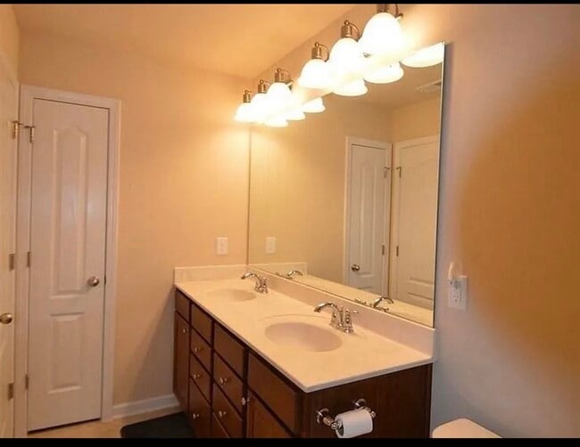 Photo - 4006 Kentworth Dr