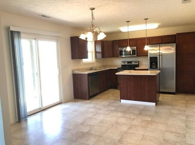 Photo - BRIDDLEWOOD COMMUNITY