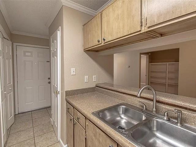 Photo - 2200 E Trinity Mls Rd Unidad 312