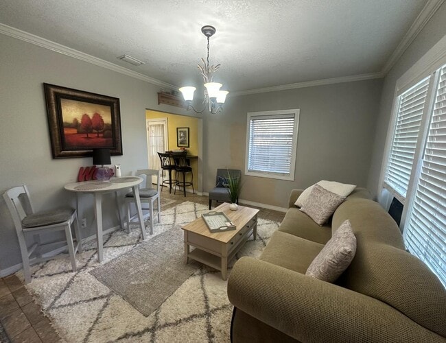 Photo - 2312 Hillwood Dr E