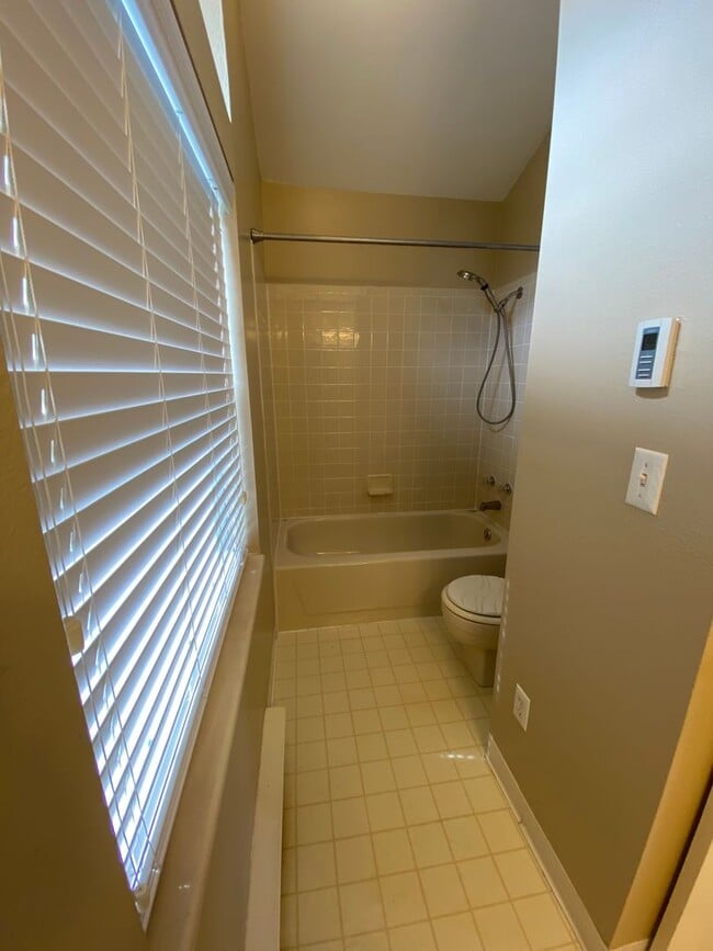 Photo - 3565 Windmill Dr