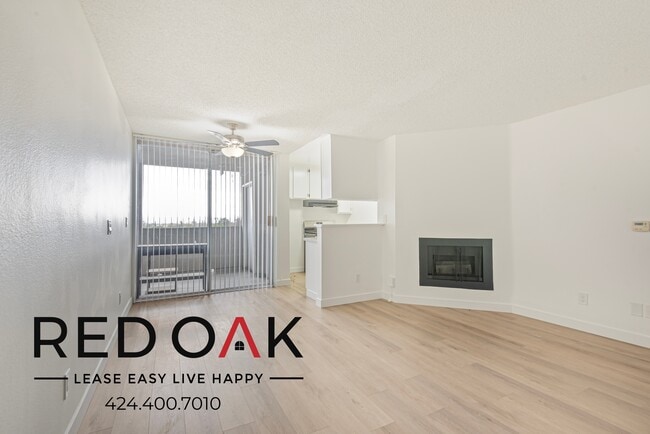 Building Photo - 8309 Cedros Ave Unit 310