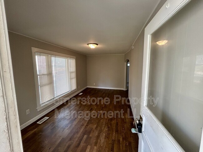 Photo - 706 Locust St