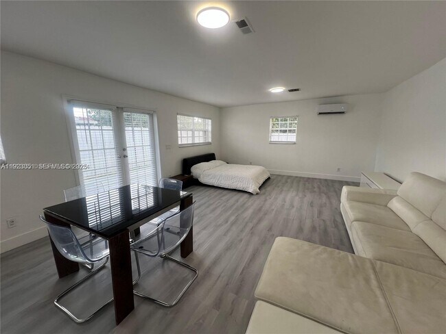 Photo - 19122 NW 36th Ave Unit B