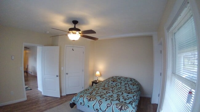 primary bedroom - 65 W 4th St Unit 65 w4th st