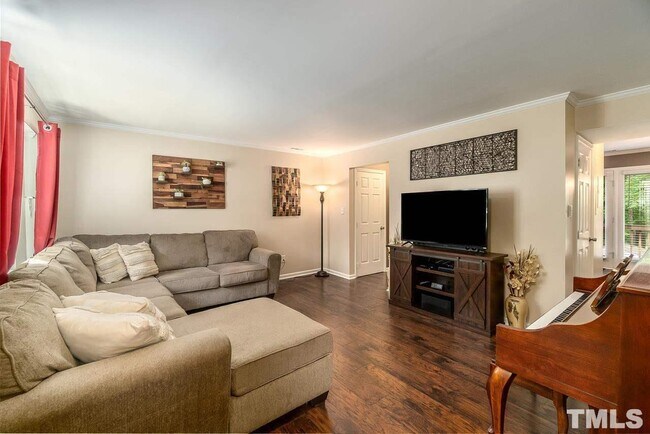 Photo - 1819 Trailwood Dr