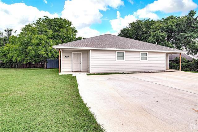 Building Photo - 200 Honey Bee Dr Rental
