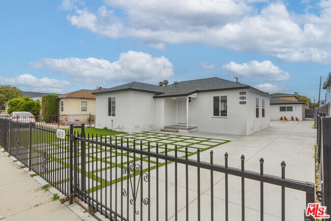 Building Photo - 1615-1615 W 209th St Rental