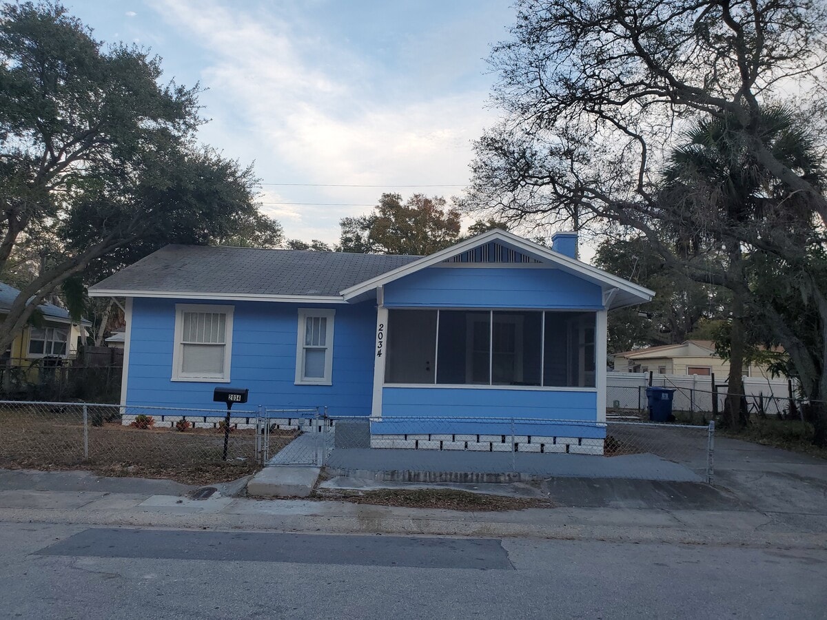 Photo - 2034 Auburn St S Unit 1