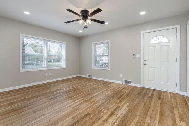 Photo - 2220 Auburn Dr