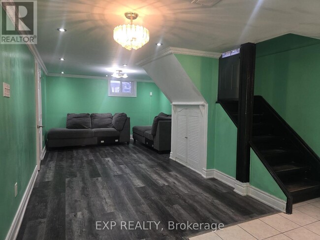 Photo - 74 Ranstone Gardens