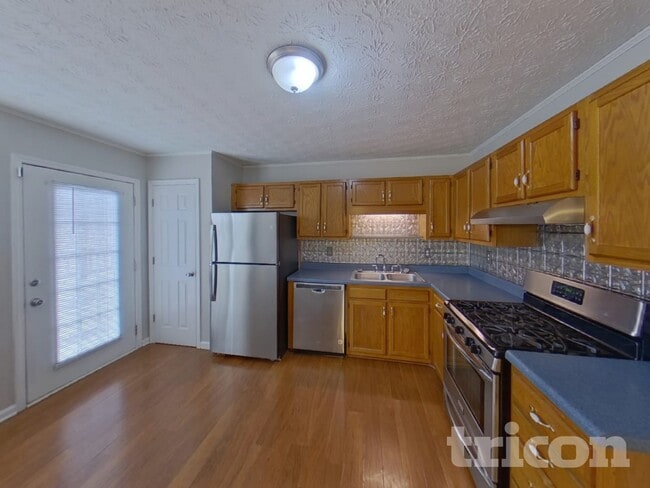 Photo - 5085 Forest View Trail