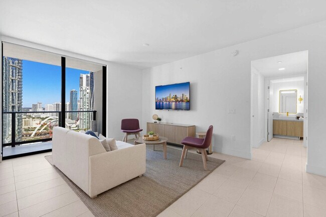 Photo - 601 NE 1st Ave Unidad ID1227547P