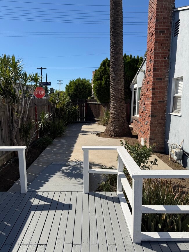 Photo - 7402 Haskell Ave