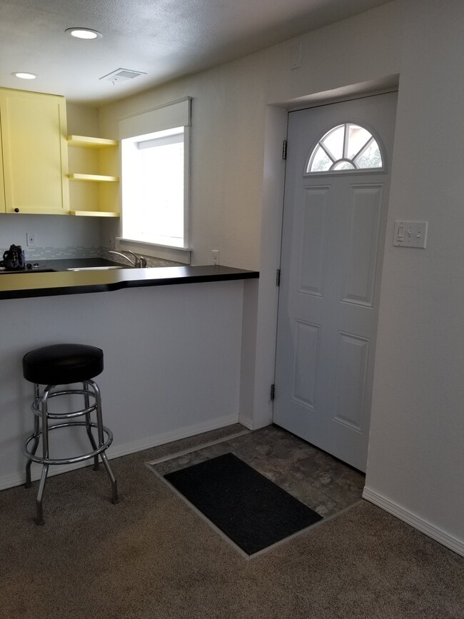 Photo - 200 S 8th St