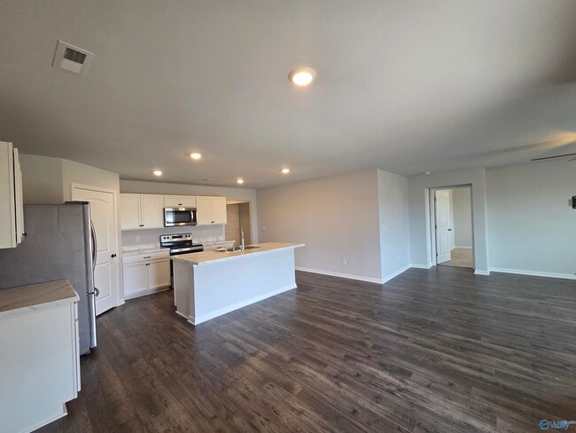 Photo - 147 Tobin Ln