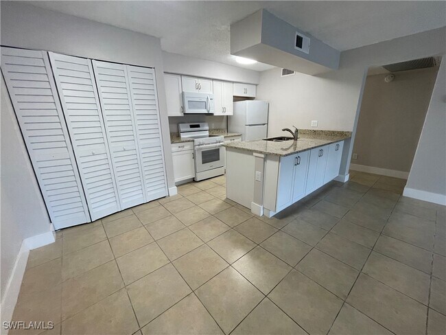 Photo - 5323 Summerlin Rd Unit 2307