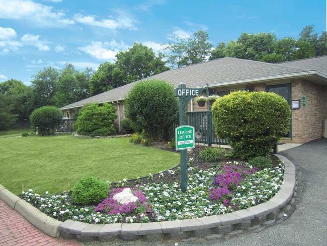 Chartwell Apartments