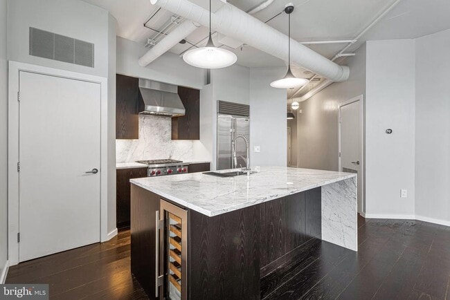 Building Photo - 1205 N Garfield St Unit 403 Rental