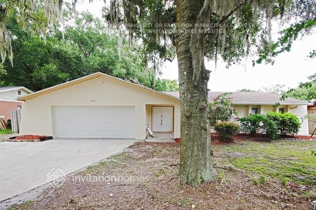 Photo - 918 Rangeline Rd