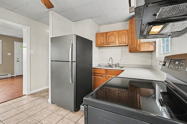 Photo - 415 Aspen St