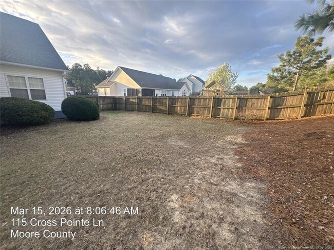 Photo - 115 Cross Pointe Ln