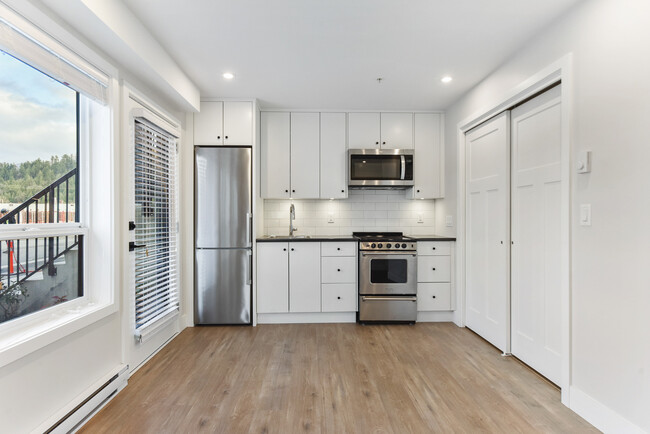 Photo - 45500-45500 Campus Dr