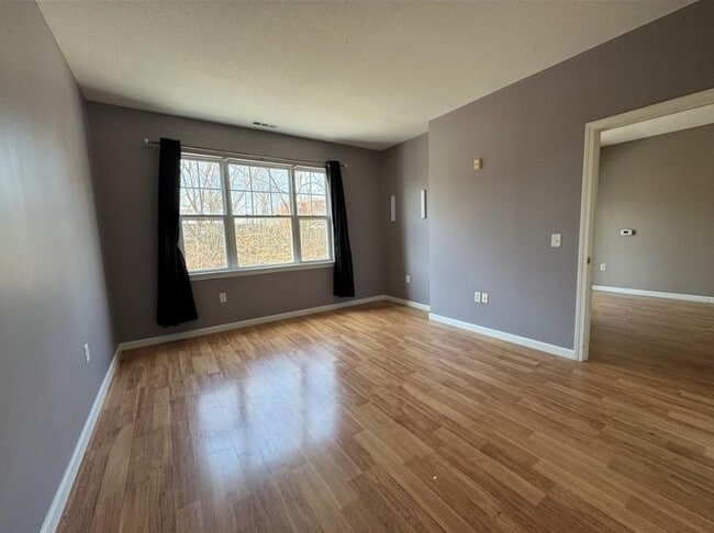 Building Photo - 112 Mill St Unit 102 Rental