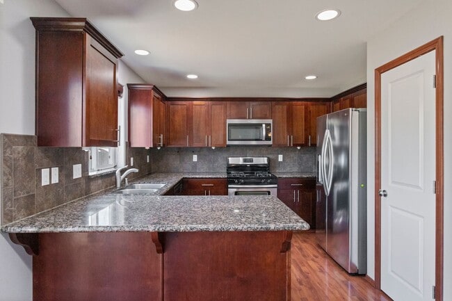 Photo - 4 Bed 2.5 Bath - Small Dog - Fully Fenced Yard - NAS Whidbey