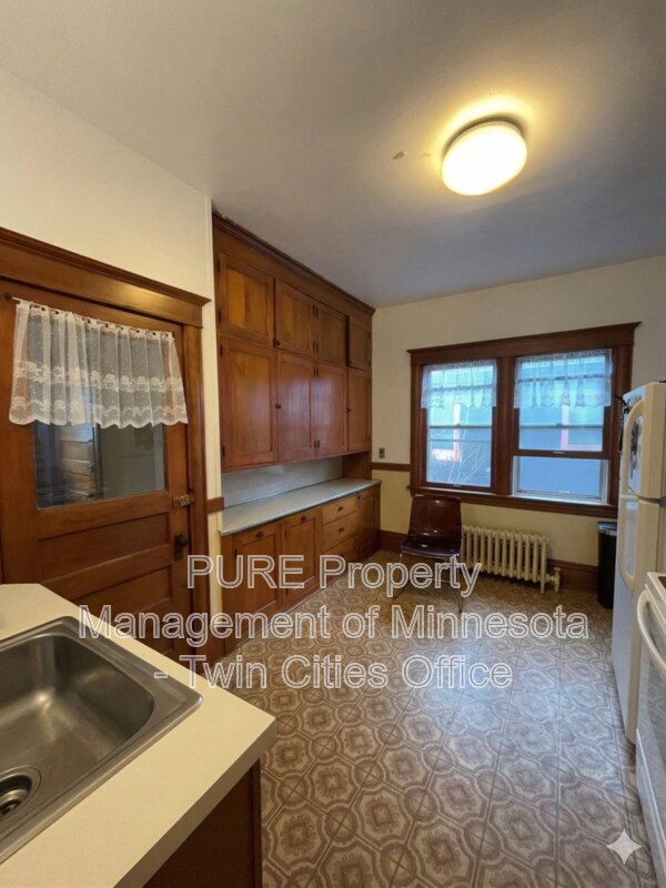 Photo - 3625 Park Ave