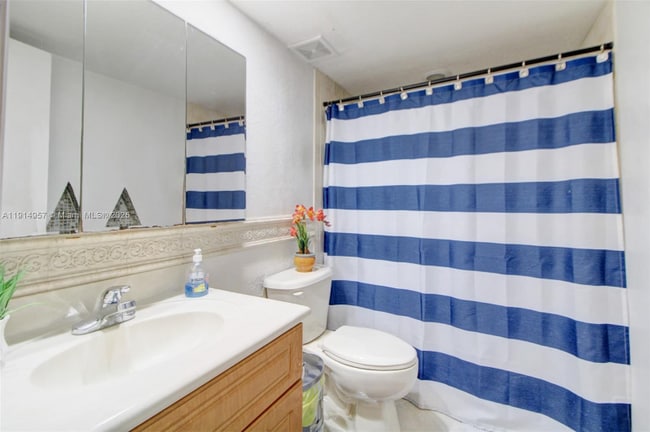 Photo - 6604 SW 113th Ave