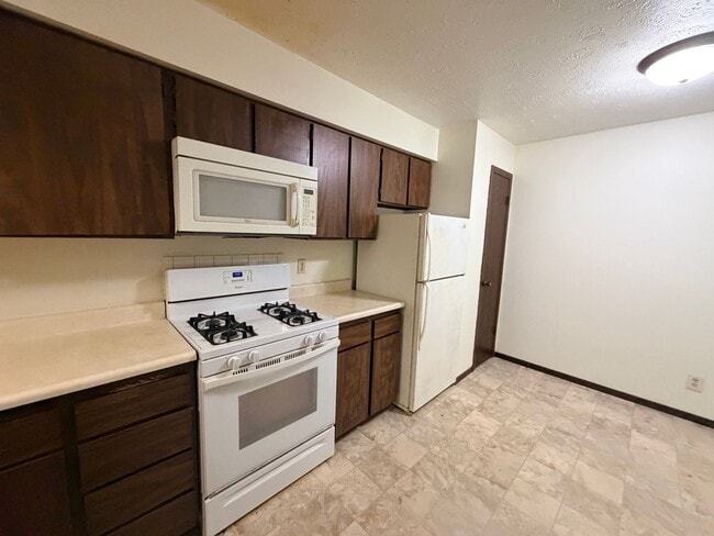 Timber Knoll - 3741