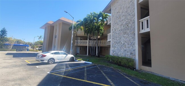 Photo - 7430 Miami Lakes Dr Unidad E105