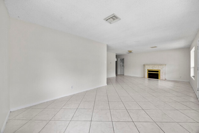 Photo - 1828 N Palmway