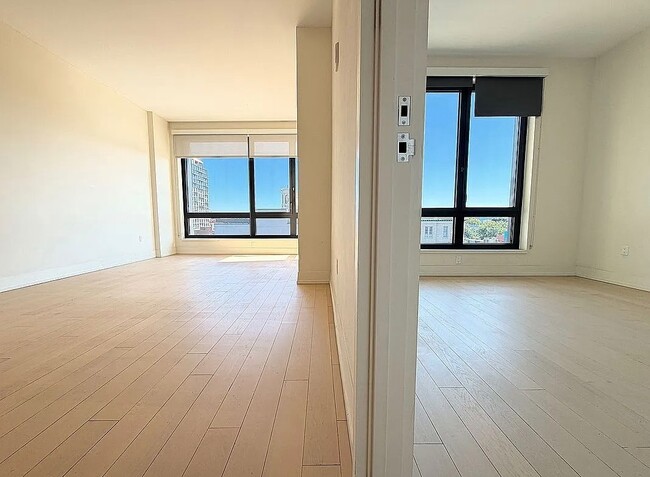 Photo - 550 Vanderbilt Ave