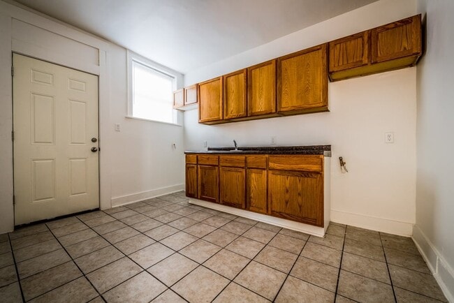 Photo - 8000 S Ellis Ave