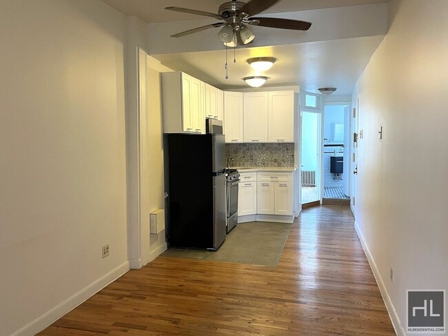 Photo - 6 AVENUE Unit 3L