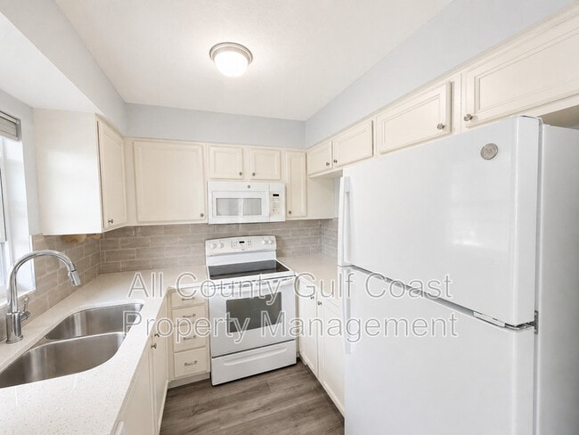 Photo - 4511 3rd St Cir W