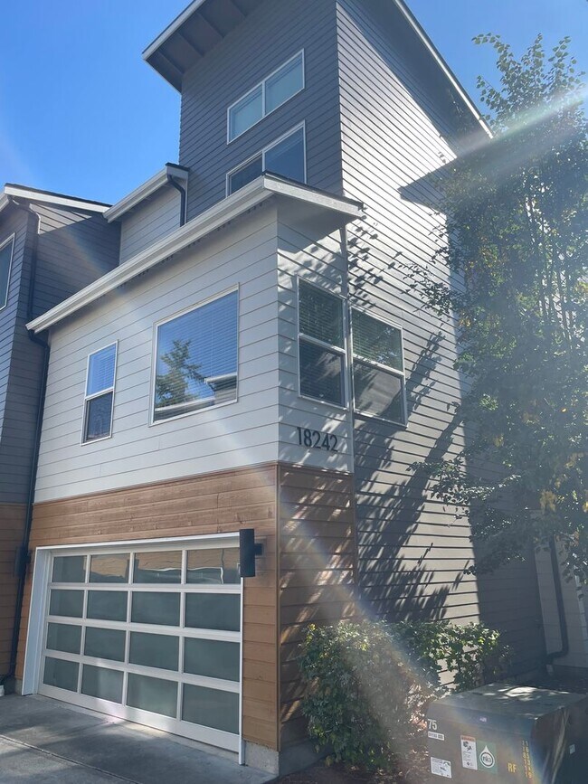 Building Photo - 18242 73rd Ave NE Unit #104 Rental